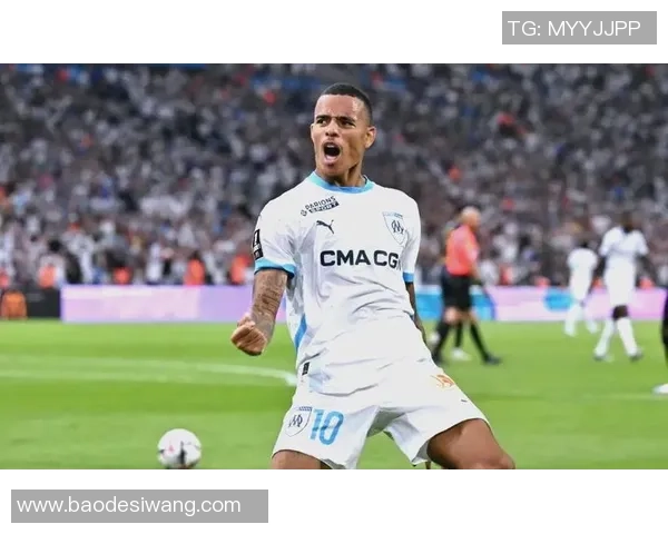 马赛足球队历史上的顶尖球星及其在球队中的传奇表现